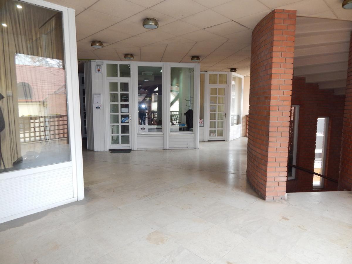 Kalvin Vendegszobak Debrecen Exterior foto