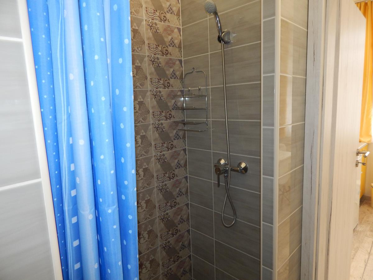 Kalvin Vendegszobak Debrecen Exterior foto